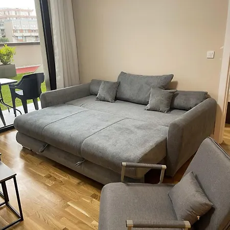 Διαμέρισμα Leaf In Diamond Of With Free Parking, Private Yard And Private Park Access