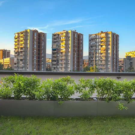 Leaf In Diamond Of With Free Parking, Private Yard And Private Park Access *