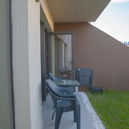 Green Leaf Apt In Diamond Of Skopje With Free Parking, Private Yard And Private Park Access Daire
