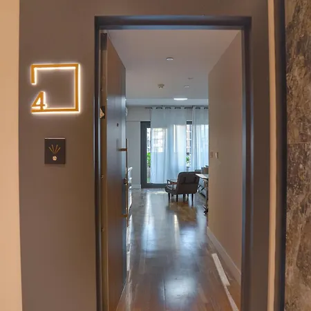 Green Leaf Apt In Diamond Of Skopje With Free Parking, Private Yard And Private Park Access *