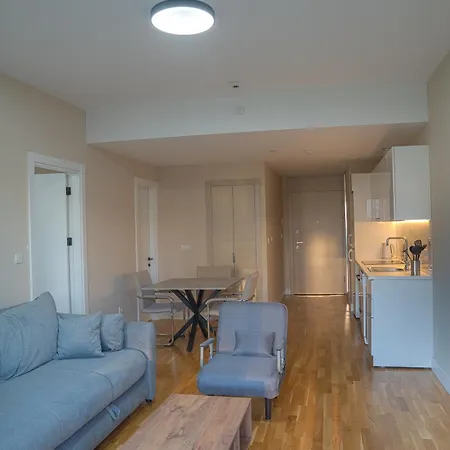 Green Leaf Apt In Diamond Of Skopje With Free Parking, Private Yard And Private Park Access Daire *